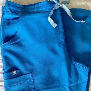 NWT Figs Capri Blue Yola Skinny Scrub Pants
